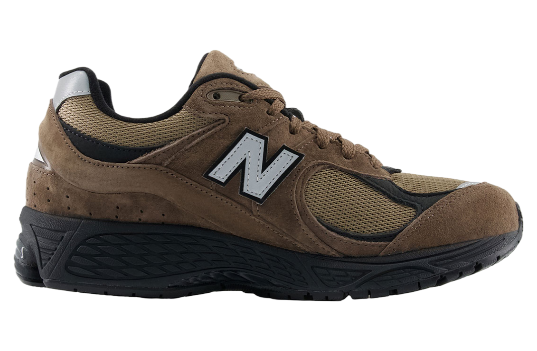 New Balance 2002r Black / Brown