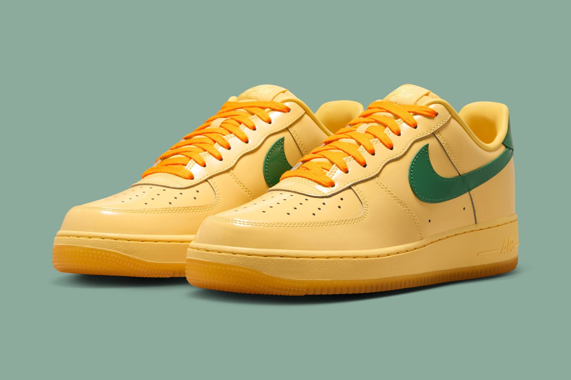 Nike Air Force 1 Low QS 